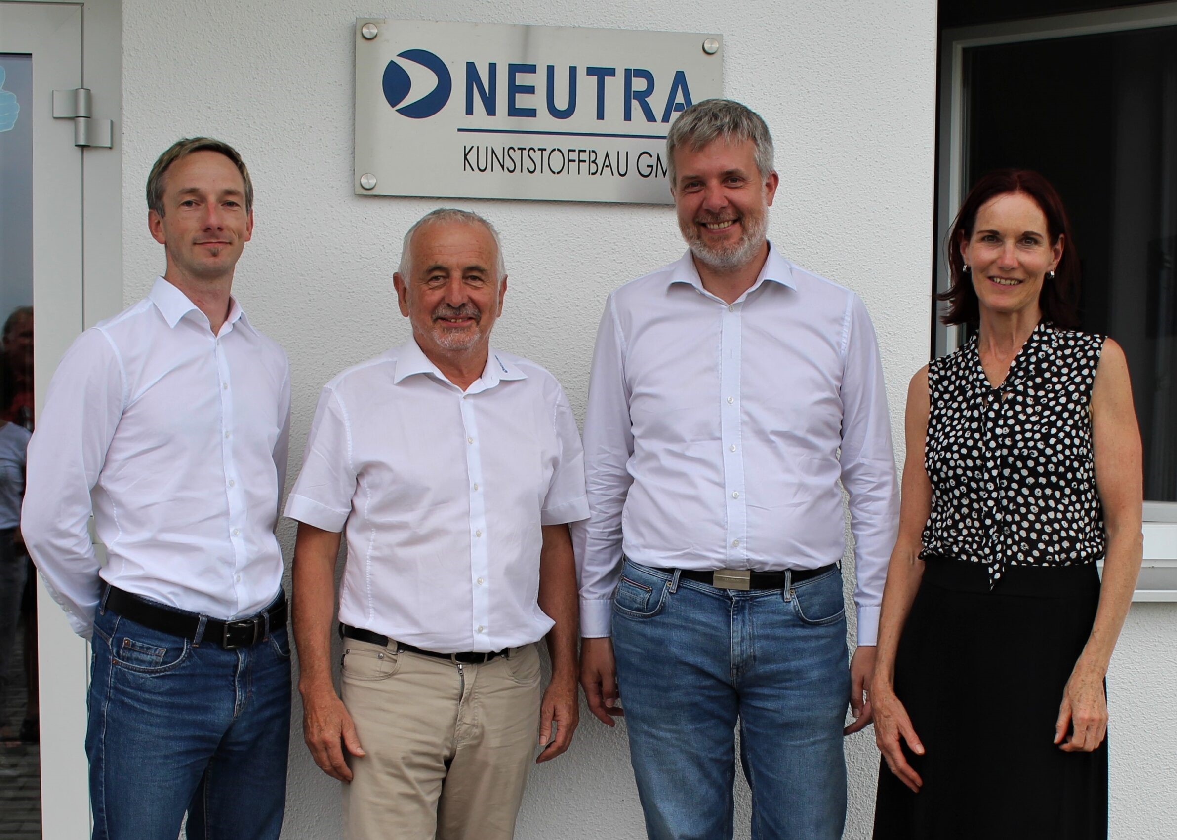 Neutra Kunststoffbau News employees Teams